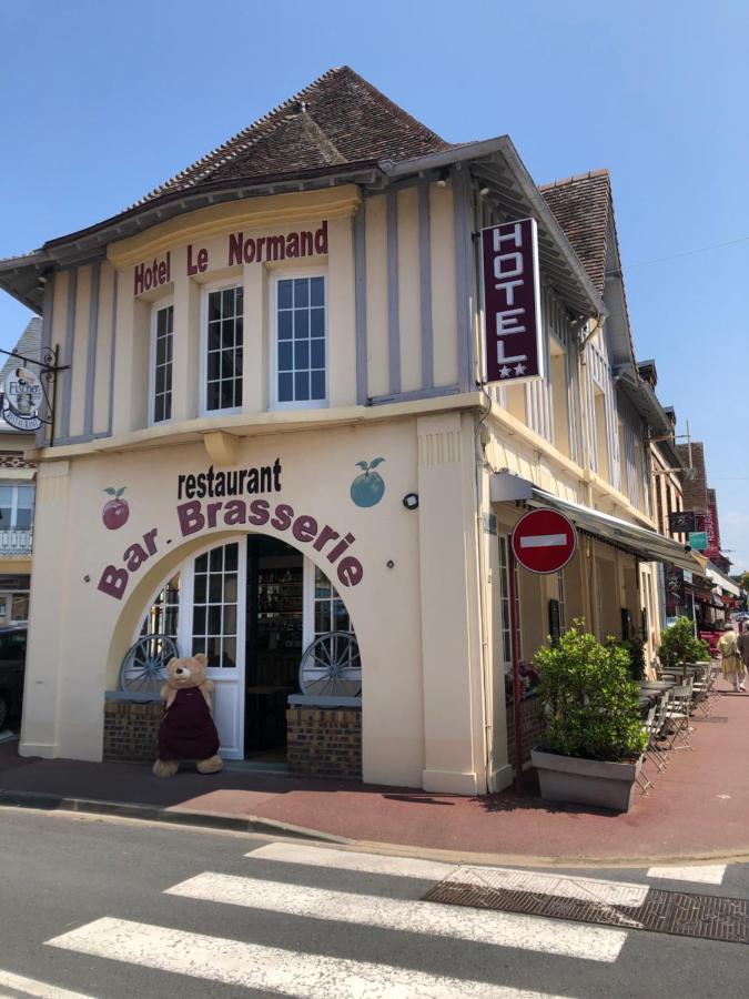 Hotel Le Normand Houlgate Kültér fotó